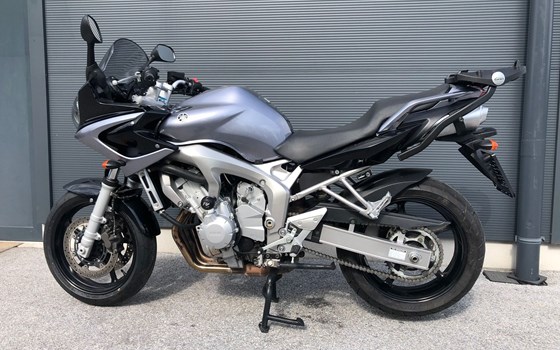 Gebrauchtmotorrad Yamaha FZ6 Fazer - Bild 1 Gebrauchtmotorrad Yamaha FZ6 Fazer - Bild 1