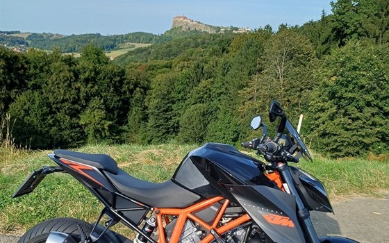 Gebrauchtmotorrad KTM 1290 Super Duke R - Bild 2 Gebrauchtmotorrad KTM 1290 Super Duke R - Bild 2