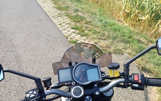 Gebrauchtmotorrad KTM 1290 Super Duke R - Bild 3 Gebrauchtmotorrad KTM 1290 Super Duke R - Bild 3
