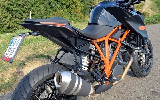 Gebrauchtmotorrad KTM 1290 Super Duke R - Bild 4 Gebrauchtmotorrad KTM 1290 Super Duke R - Bild 4