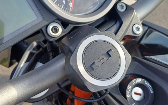 Gebrauchtmotorrad KTM 1290 Super Duke R - Bild 6 Gebrauchtmotorrad KTM 1290 Super Duke R - Bild 6