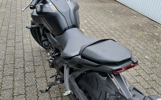 Gebrauchtmotorrad Yamaha MT-07 - Bild 3
