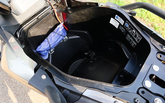 Gebrauchtmotorrad Honda Forza 750 - Bild 10