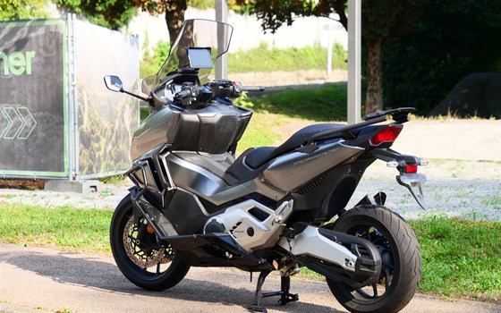 Gebrauchtmotorrad Honda Forza 750 - Bild 5