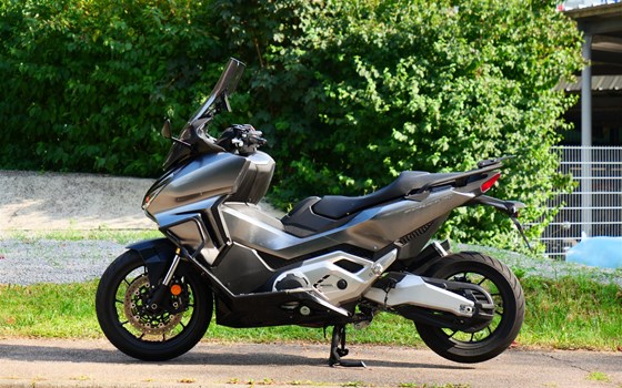 Gebrauchtmotorrad Honda Forza 750 - Bild 6