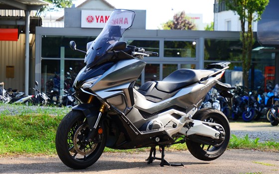 Gebrauchtmotorrad Honda Forza 750 - Bild 7