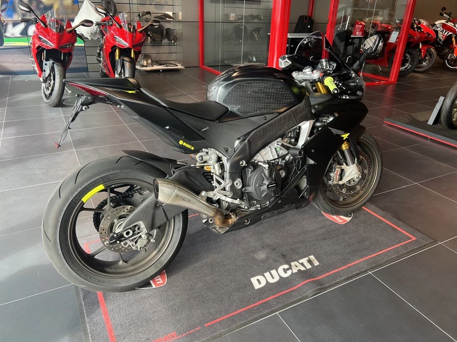 Angebot Aprilia RSV4 R APRC ABS Bild 14: Angebot Aprilia RSV4 R APRC ABS