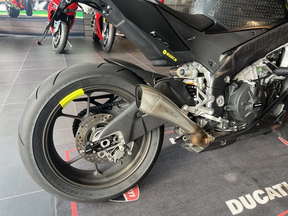 Angebot Aprilia RSV4 R APRC ABS Bild 3: Angebot Aprilia RSV4 R APRC ABS