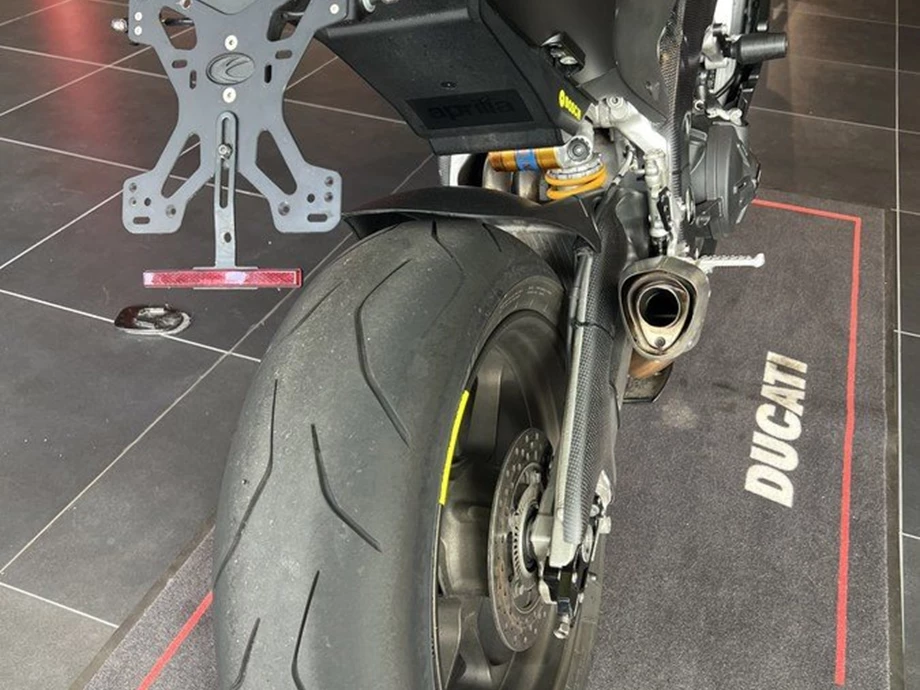 Angebot Aprilia RSV4 R APRC ABS Bild 5: Angebot Aprilia RSV4 R APRC ABS