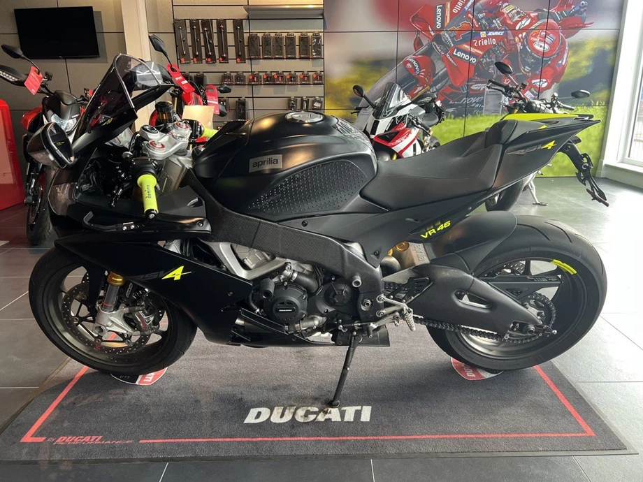 Angebot Aprilia RSV4 R APRC ABS Bild 7: Angebot Aprilia RSV4 R APRC ABS
