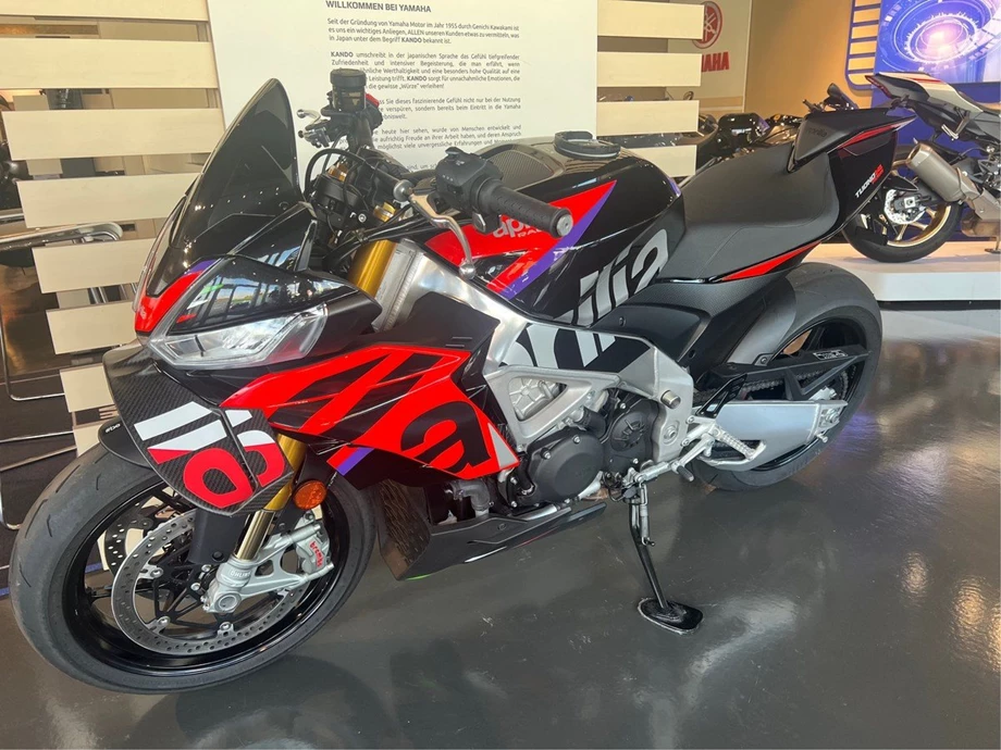 Angebot Aprilia Tuono V4 1100 Factory Bild 10: Angebot Aprilia Tuono V4 1100 Factory
