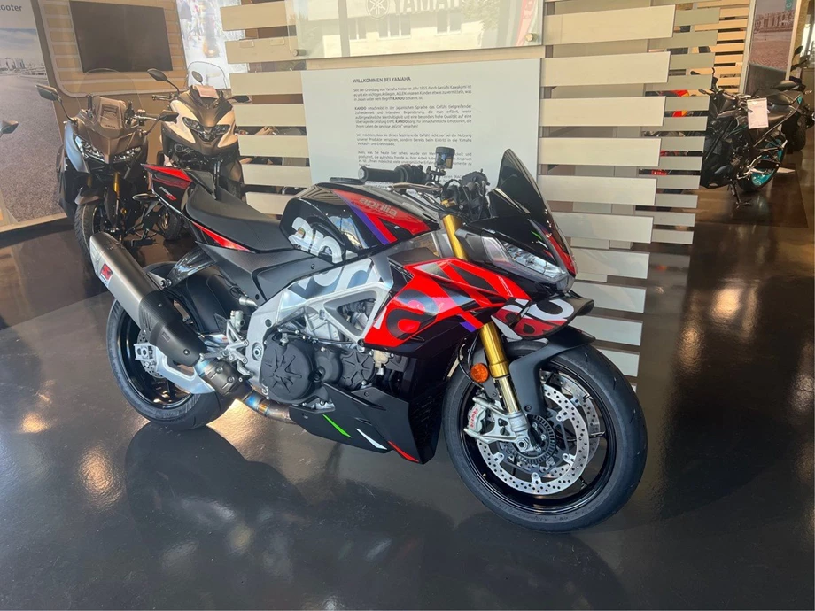 Angebot Aprilia Tuono V4 1100 Factory Bild 3: Angebot Aprilia Tuono V4 1100 Factory