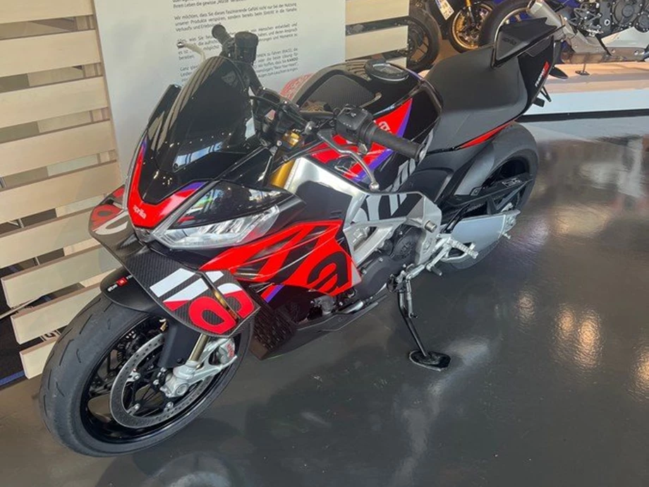 Angebot Aprilia Tuono V4 1100 Factory Bild 9: Angebot Aprilia Tuono V4 1100 Factory