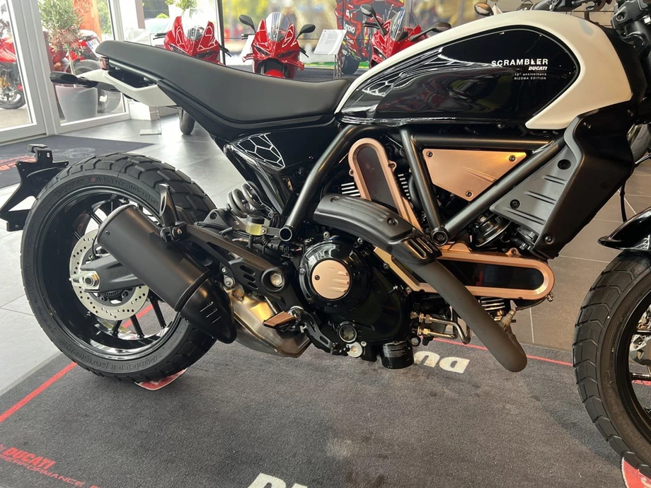 Angebot Ducati Scrambler 10° Anniversario Rizoma Edition Bild 1: Angebot Ducati Scrambler 10° Anniversario Rizoma Edition