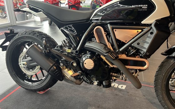 Neufahrzeug Ducati Scrambler 10° Anniversario Rizoma Edition - Bild 1