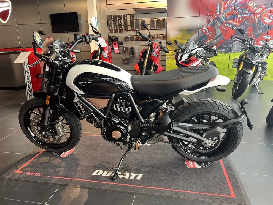 Angebot Ducati Scrambler 10° Anniversario Rizoma Edition Bild 11: Angebot Ducati Scrambler 10° Anniversario Rizoma Edition