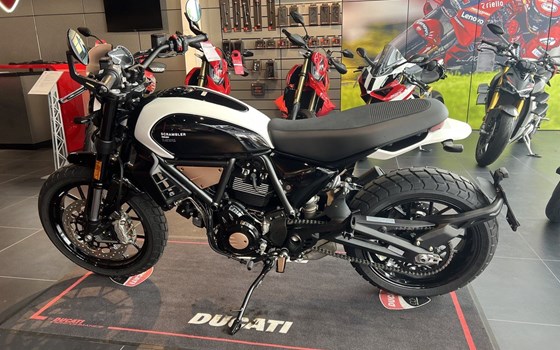 Neufahrzeug Ducati Scrambler 10° Anniversario Rizoma Edition - Bild 11