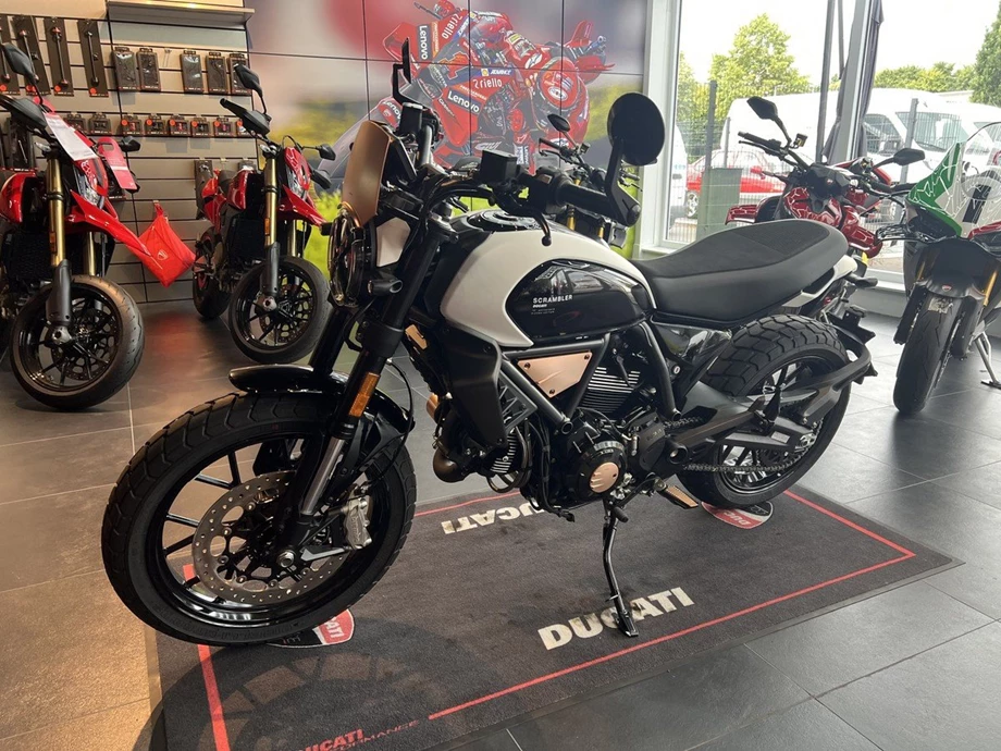 Angebot Ducati Scrambler 10° Anniversario Rizoma Edition Bild 6: Angebot Ducati Scrambler 10° Anniversario Rizoma Edition
