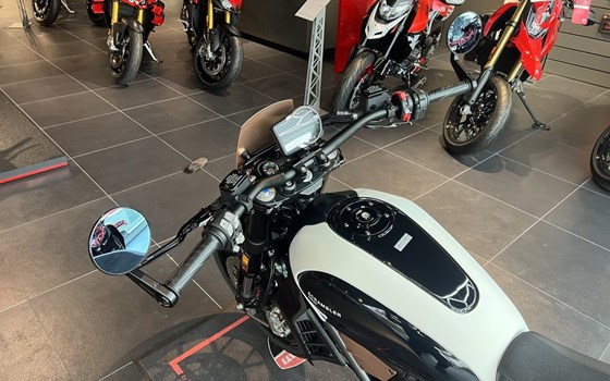 Neufahrzeug Ducati Scrambler 10° Anniversario Rizoma Edition - Bild 8