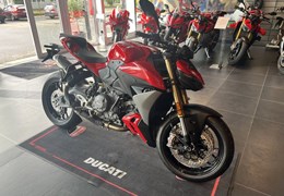 Neumotorrad Ducati Streetfighter V2