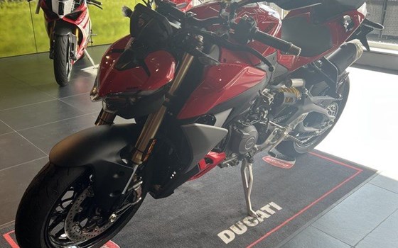 Neufahrzeug Ducati Streetfighter V2 - Bild 10