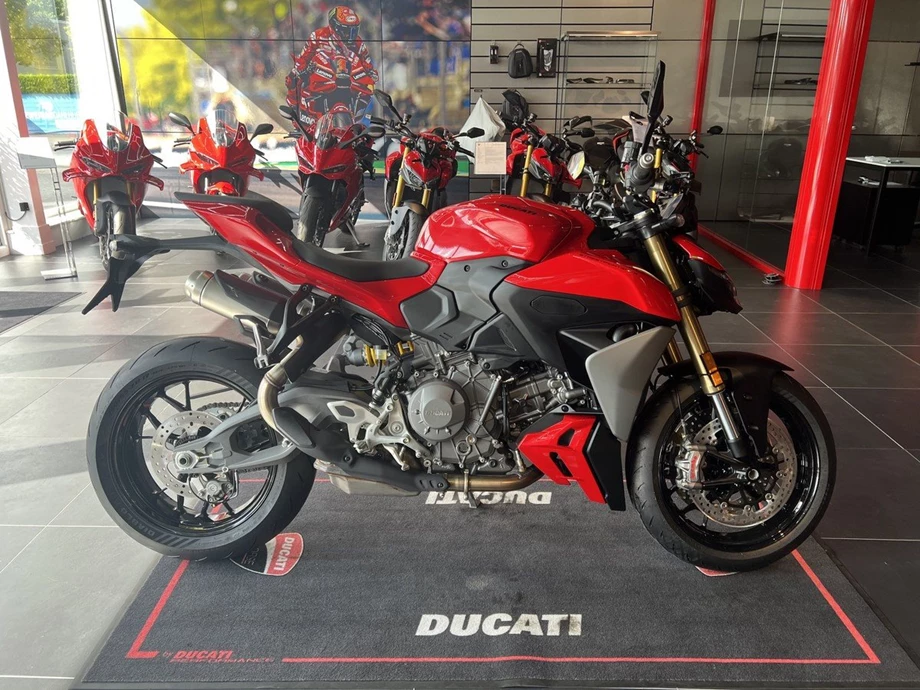 Angebot Ducati Streetfighter V2 Bild 2: Angebot Ducati Streetfighter V2