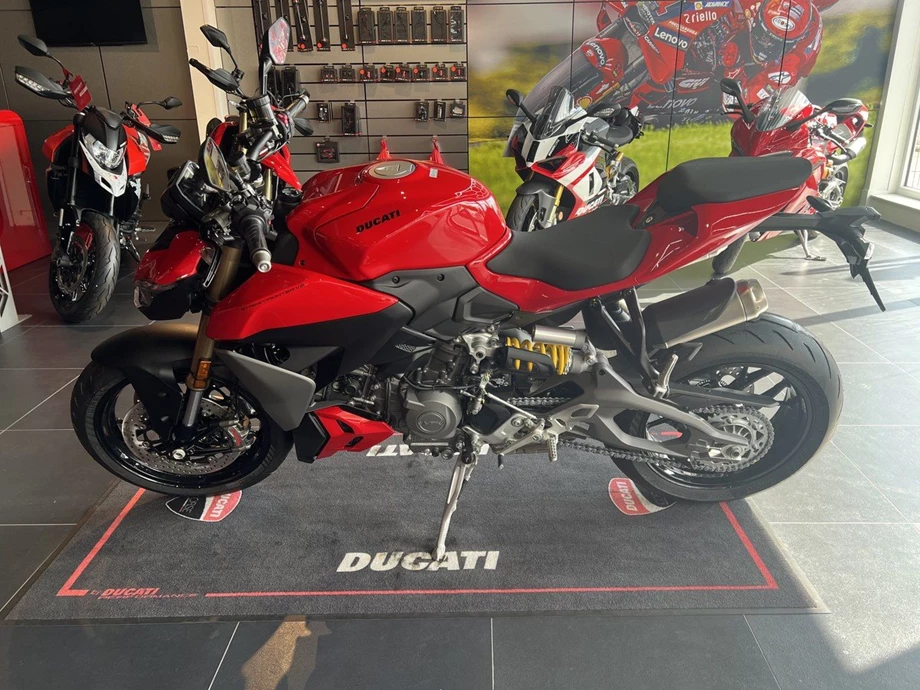 Angebot Ducati Streetfighter V2 Bild 6: Angebot Ducati Streetfighter V2