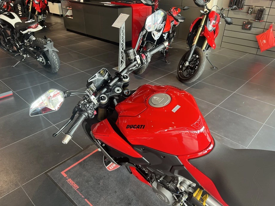 Angebot Ducati Streetfighter V2 Bild 7: Angebot Ducati Streetfighter V2