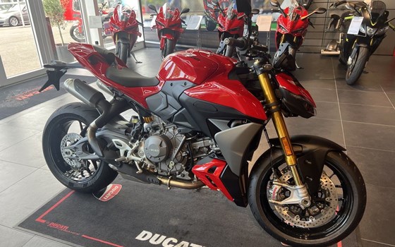 Neufahrzeug Ducati Streetfighter V2 S - Bild 1