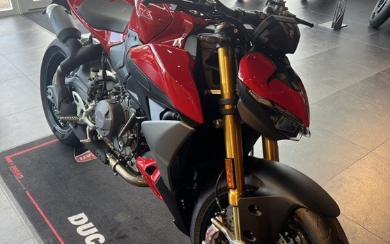 Neufahrzeug Ducati Streetfighter V2 S - Bild 3