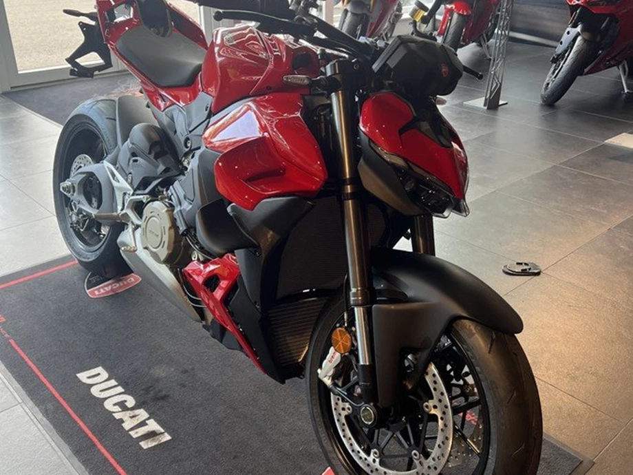 Angebot Ducati Streetfighter V4 Bild 3: Angebot Ducati Streetfighter V4