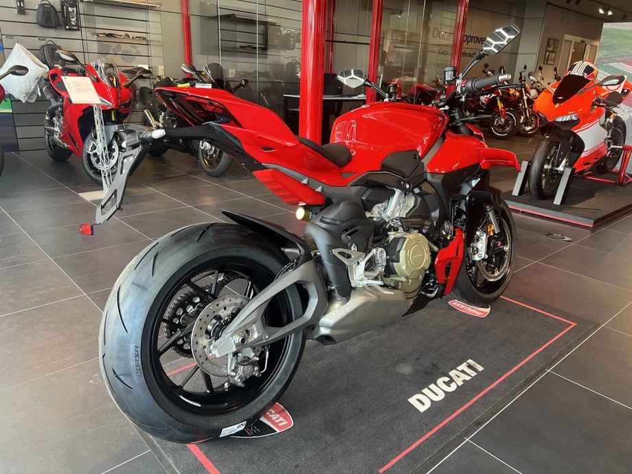 Angebot Ducati Streetfighter V4 Bild 5: Angebot Ducati Streetfighter V4