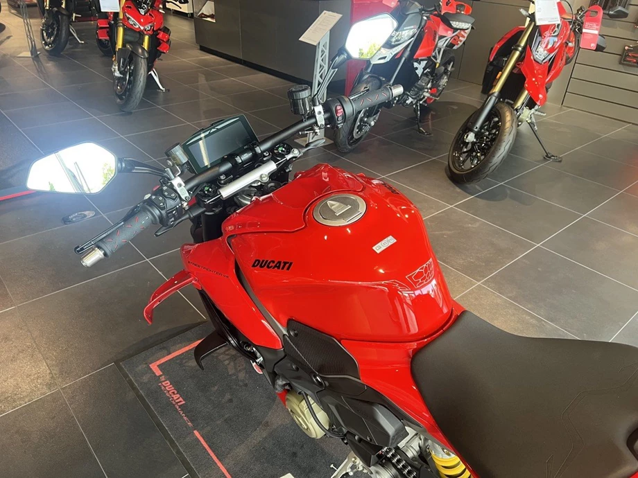 Angebot Ducati Streetfighter V4 Bild 8: Angebot Ducati Streetfighter V4