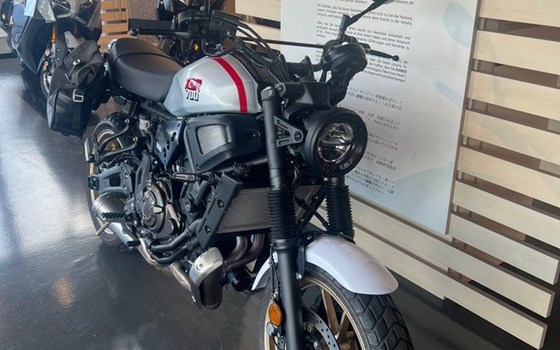 Gebrauchtmotorrad Yamaha XSR700 XTribute - Bild 3