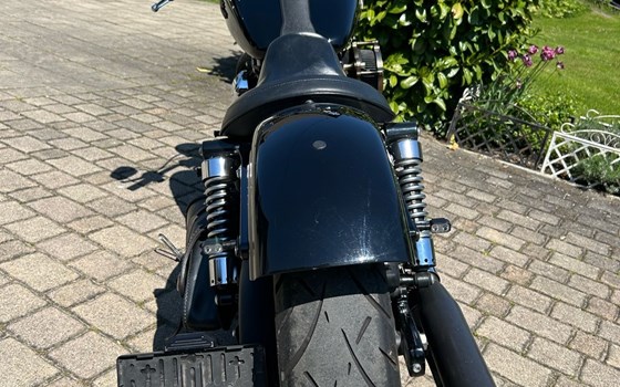 Gebrauchtmotorrad Harley-Davidson Dyna Street Bob FXDB - Bild 6 Gebrauchtmotorrad Harley-Davidson Dyna Street Bob FXDB - Bild 6