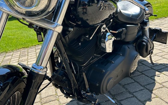 Gebrauchtmotorrad Harley-Davidson Dyna Street Bob FXDB - Bild 3 Gebrauchtmotorrad Harley-Davidson Dyna Street Bob FXDB - Bild 3
