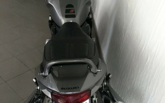 Gebrauchtmotorrad Suzuki GSX 1400 - Bild 3