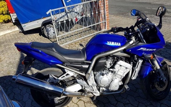 Gebrauchtmotorrad Yamaha FZS 1000 Fazer - Bild 3