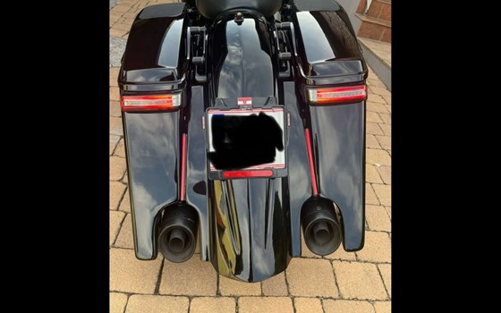 Gebrauchtmotorrad Harley-Davidson Touring Road Glide Special FLTRXS - Bild 4 Gebrauchtmotorrad Harley-Davidson Touring Road Glide Special FLTRXS - Bild 4