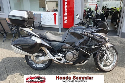 Top 5 Reiseenduros bis 5000 € Top 5 Reiseenduros bis 5000 €