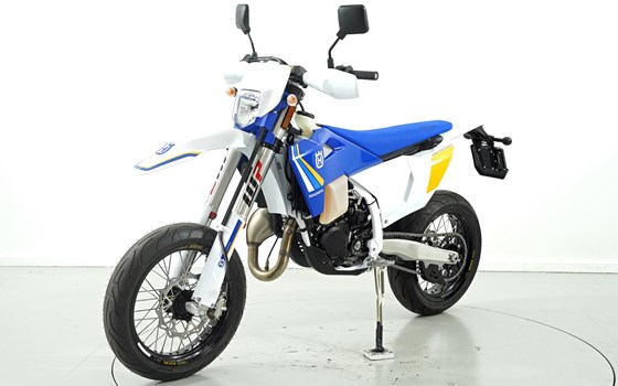 Neufahrzeug Husqvarna TE 300 Heritage - Bild 3
