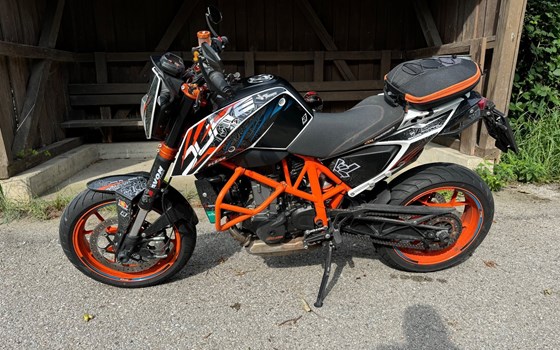 Gebrauchtmotorrad KTM 690 Duke R - Bild 2 Gebrauchtmotorrad KTM 690 Duke R - Bild 2