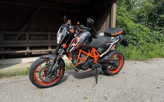 Gebrauchtmotorrad KTM 690 Duke R - Bild 3 Gebrauchtmotorrad KTM 690 Duke R - Bild 3