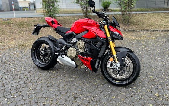 Gebrauchtmotorrad Ducati Streetfighter V4 S - Bild 1