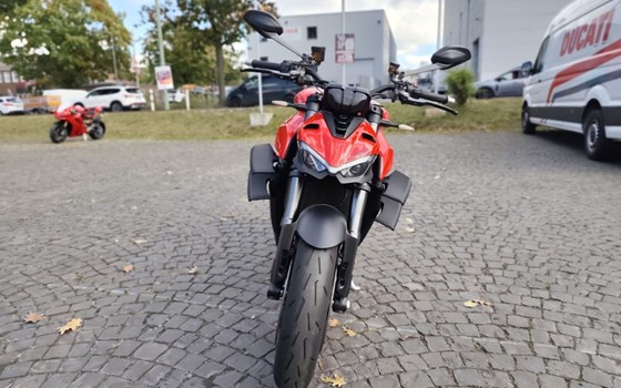 Gebrauchtmotorrad Ducati Streetfighter V4 - Bild 7