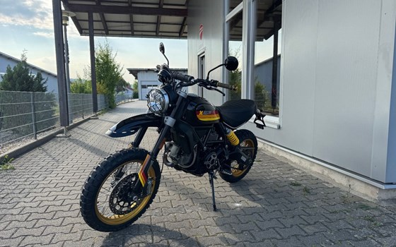 Gebrauchtmotorrad Ducati Scrambler Desert Sled - Bild 5