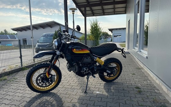 Gebrauchtmotorrad Ducati Scrambler Desert Sled - Bild 6
