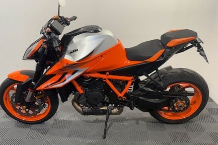 KTM 1290 Super Duke R