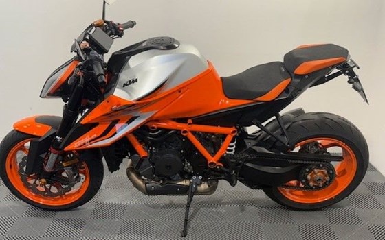 Gebrauchtmotorrad KTM 1290 Super Duke R - Bild 1