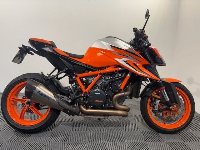 KTM 1290 Super Duke R